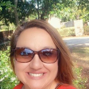 Meet your Posher, Kelli